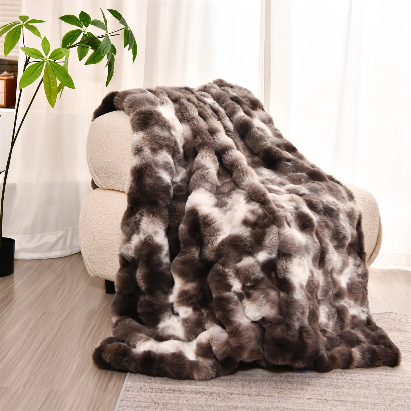 Double Layer Thick Faux Fur Blanket