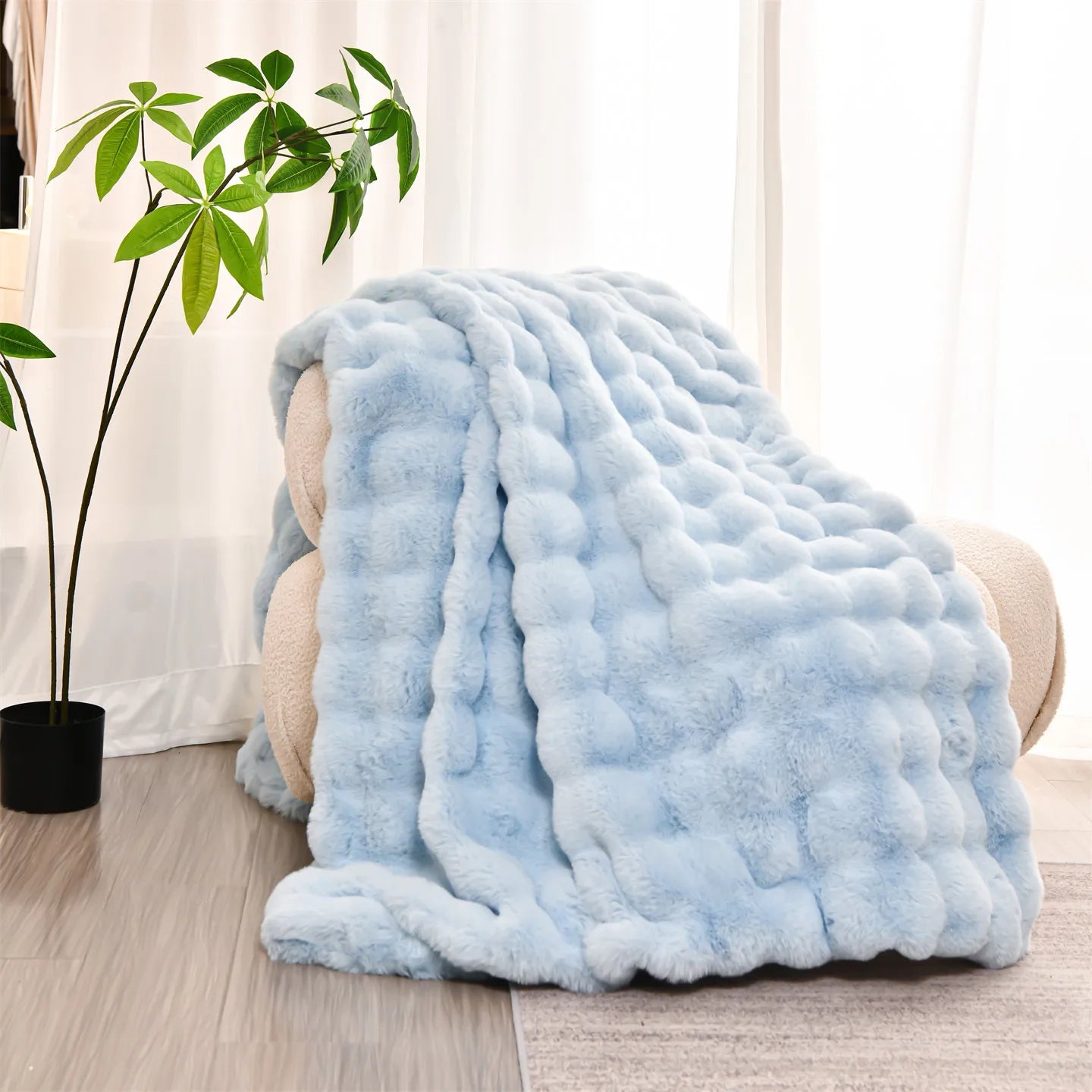 Double Layer Thick Faux Fur Blanket
