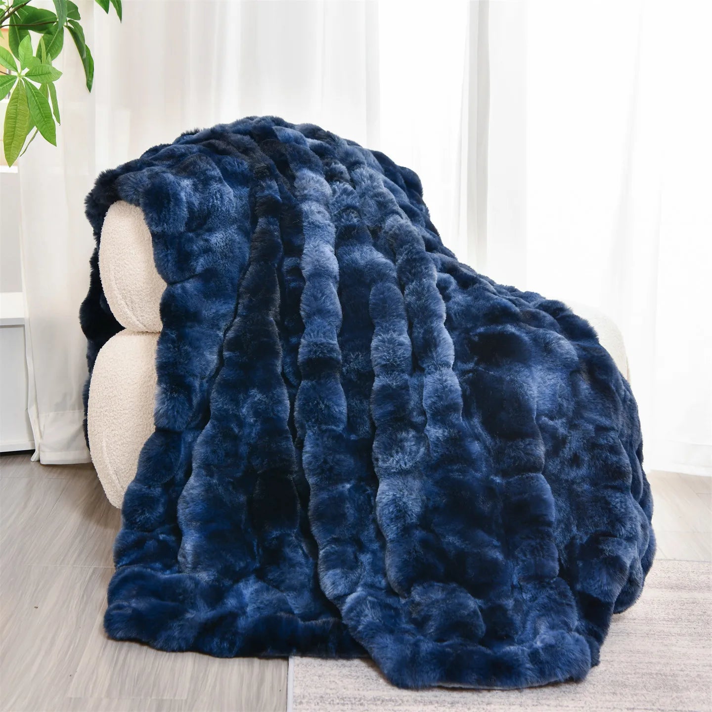 Double Layer Thick Faux Fur Blanket